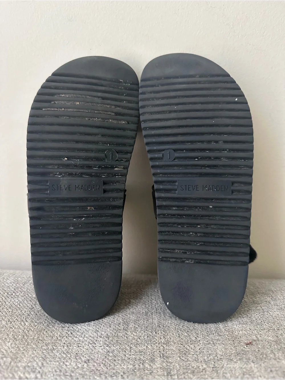 Steve Madden Black Sandals